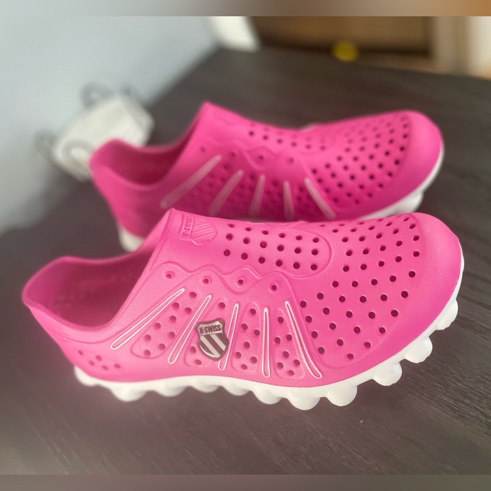 Only Worn 5 mins Pink K Swiss Slip-On Rubber Vertical
Tubes Shoes Women's Sz10 - Picture 3 of 9
